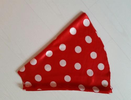 tissu decoupe jupe minnie mouse